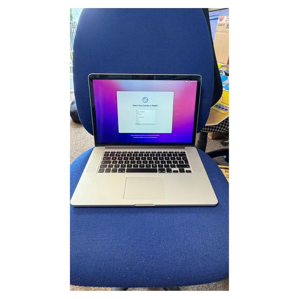 Used Macbook Pro Laptop Core i7 2.2GHz