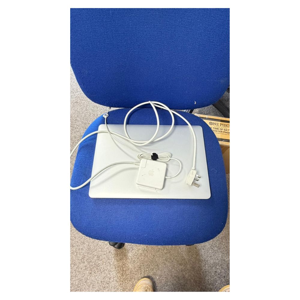 Used Macbook Pro Laptop Core i7 2.2GHz