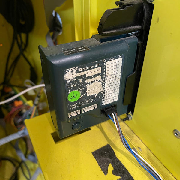 grabber crane wont accept coins