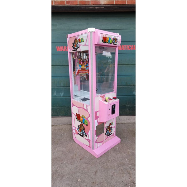 A used Knight Hero crane grabber in pink.