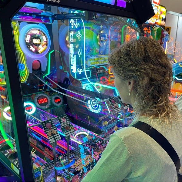 UNIS Space Float - Skill Based Redemption Game