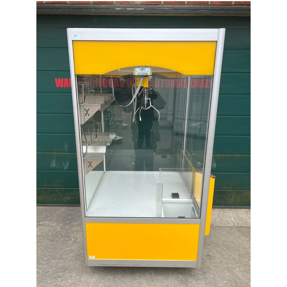 Used Maxx Grab Evolution - Crane Grabber Claw Machine