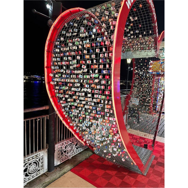 Red Heart for padlocks