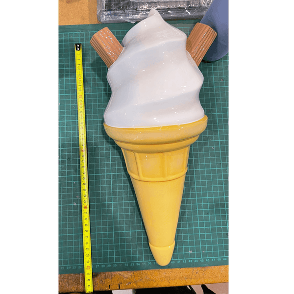 Counter Top Ice Cream Model - Resin Filled Fibre Glass Model - Maxx Grab